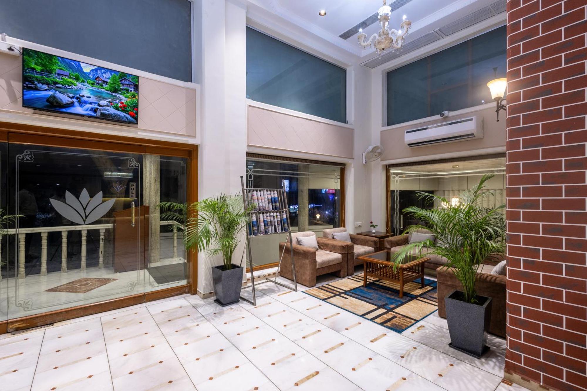 Alba Premier, Vadodara Exterior foto