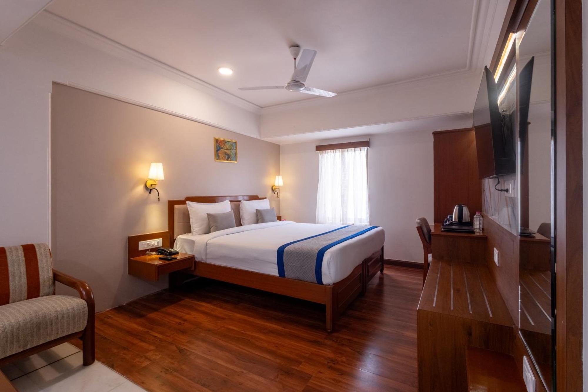 Alba Premier, Vadodara Exterior foto